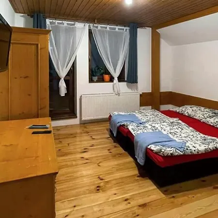 A Restaurace U Zvonku Kořenov
