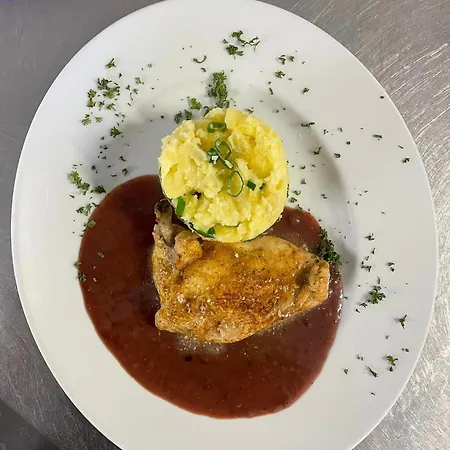 A Restaurace U Zvonku *