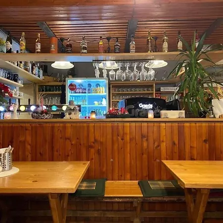Gasthof A Restaurace U Zvonku Kořenov